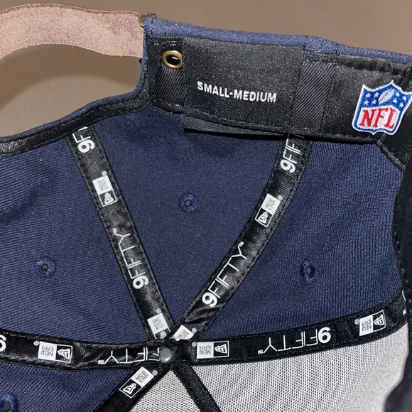 New Era 9Fifty Chicago Bear A Frame Strapback Hat - Picture 6 of 7